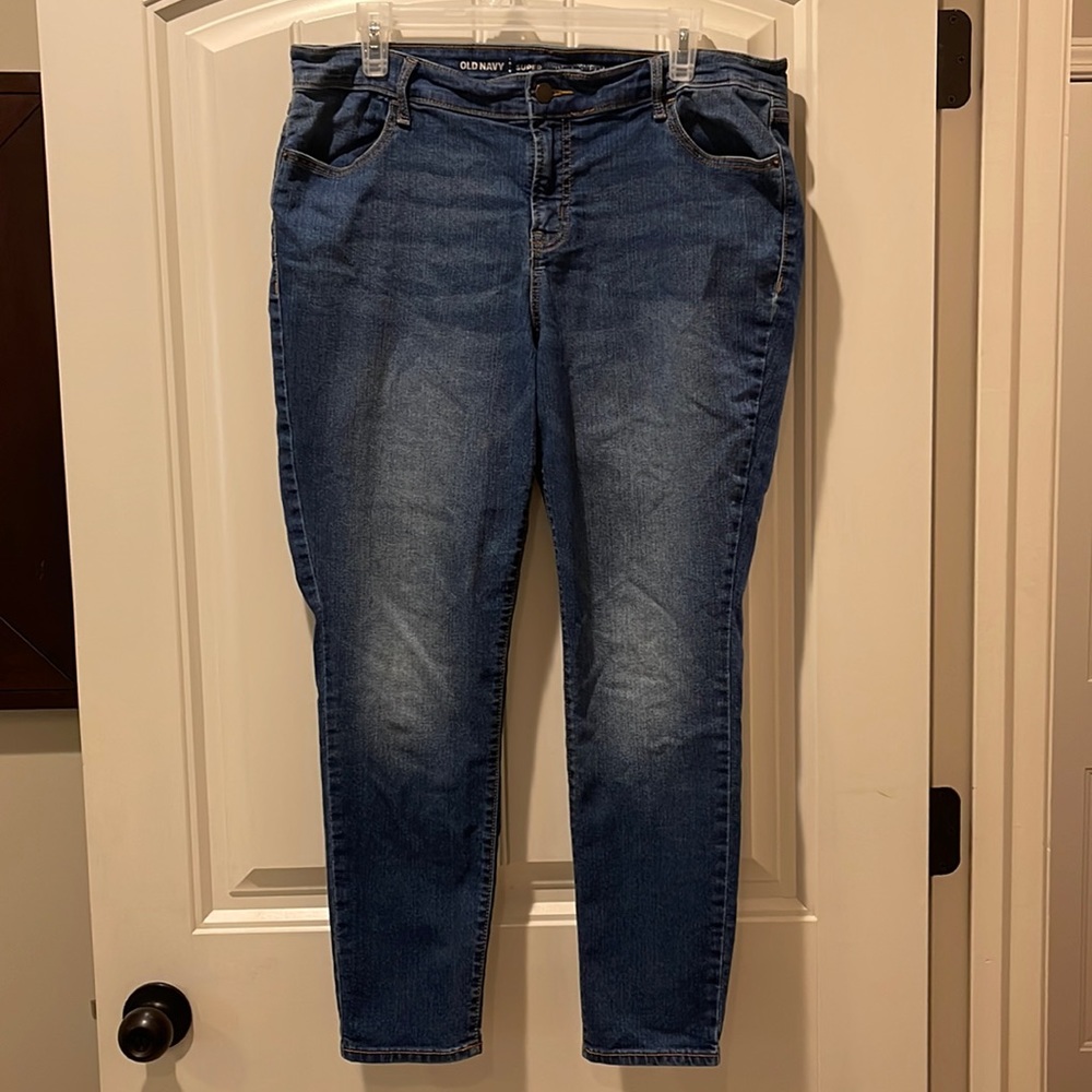 Old Navy super skinny/super adjuste jeans size 14